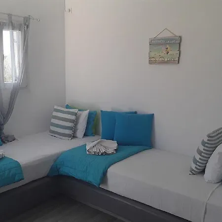 Azalea 2* Kamari (Santorini)