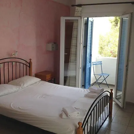 Azalea Hotel Kamari (Santorini)