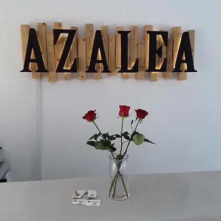 מלון Azalea 2*