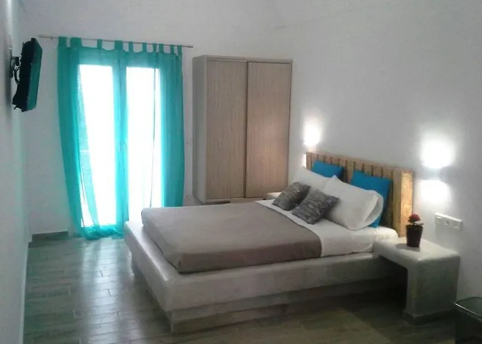 Hotel Azalea Kamari (Santorini)