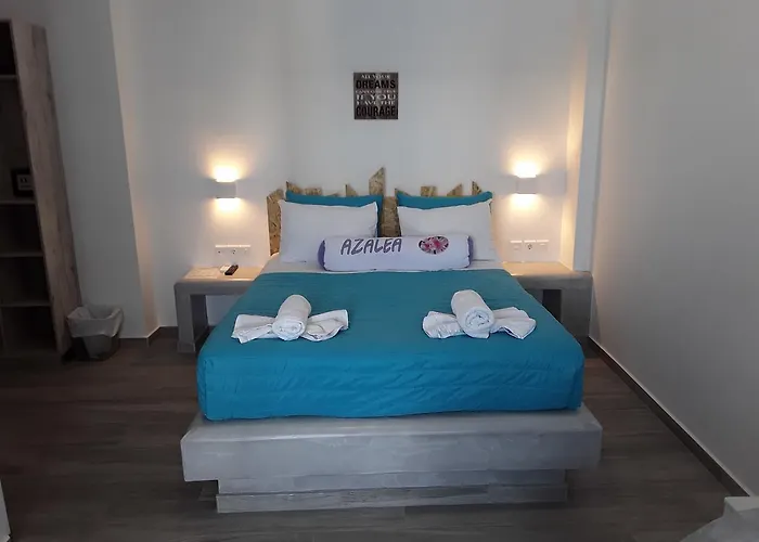 Azalea Kamari (Santorini)