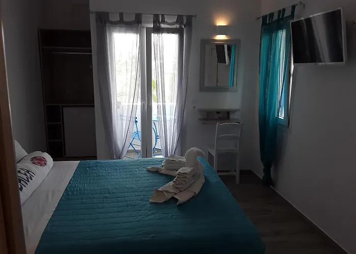 Azalea 2* Kamari (Santorini)