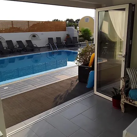 Azalea מלון Kamári