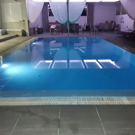 מלון Azalea Kamári